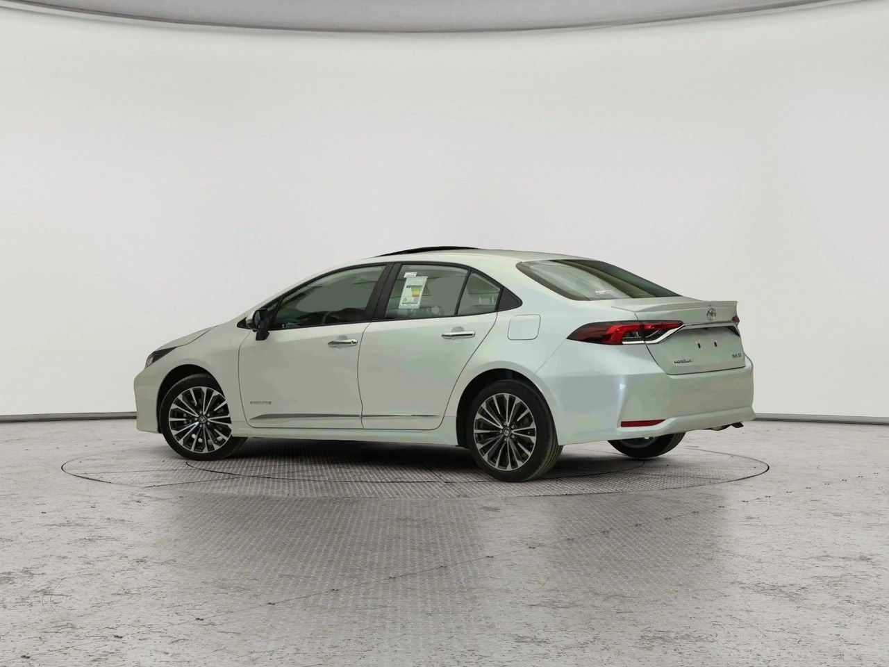 Toyota Corolla XLI Executive Moonroof 2026