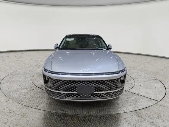 Hyundai Azera calligraphy 2024