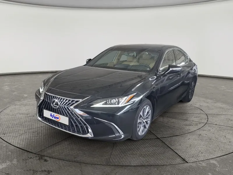 Lexus ES 2025