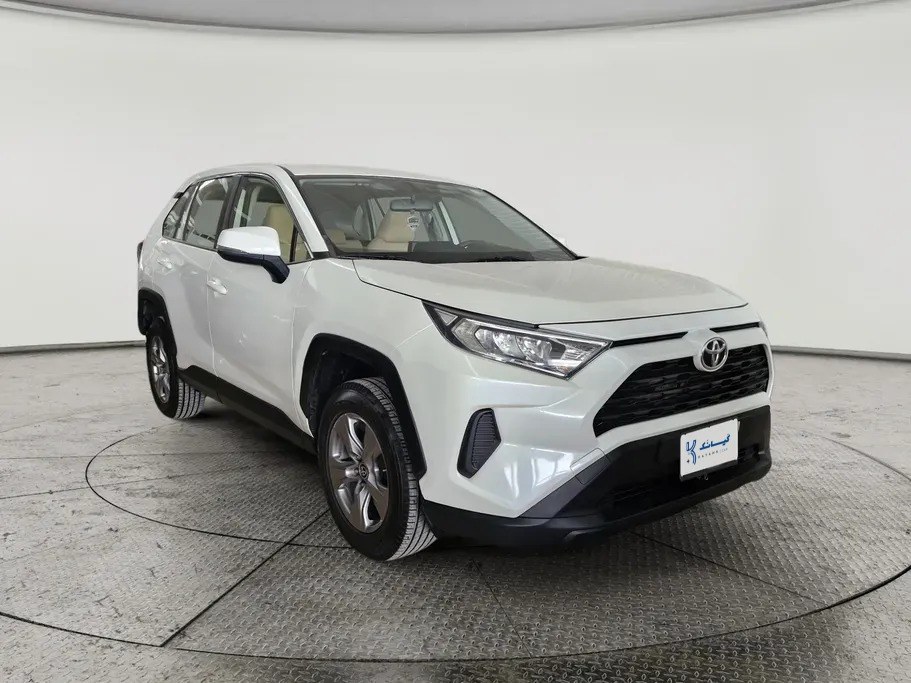 Toyota RAV4 LE 2022
