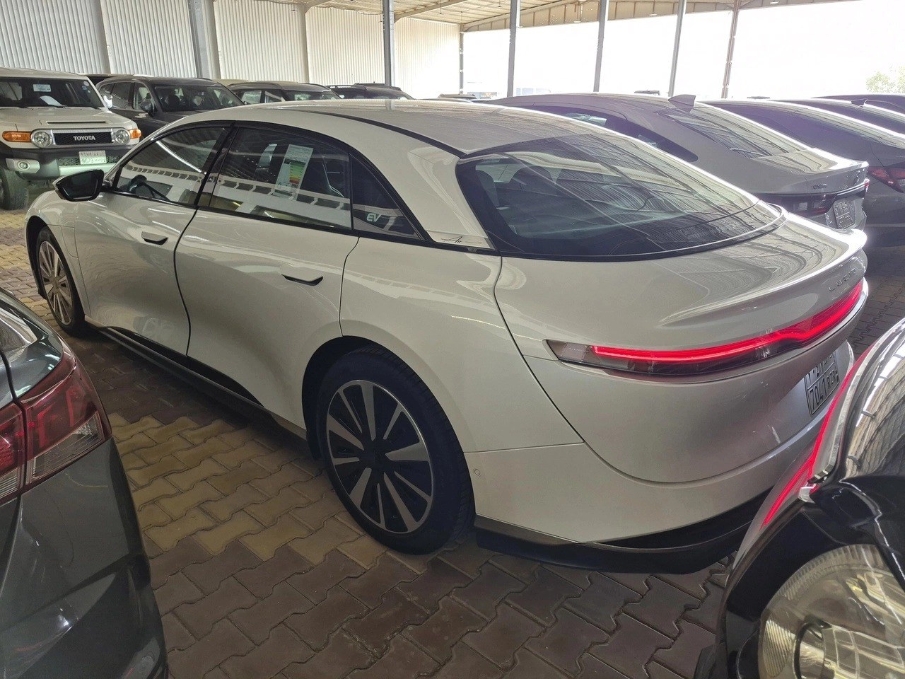 Lucid Air Pure 2024