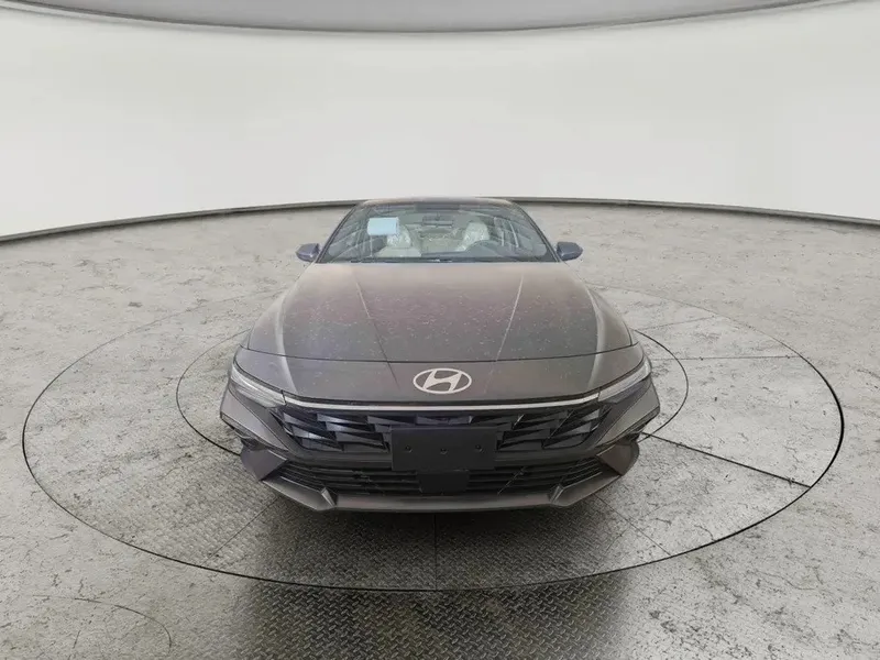 Hyundai Elantra 2025