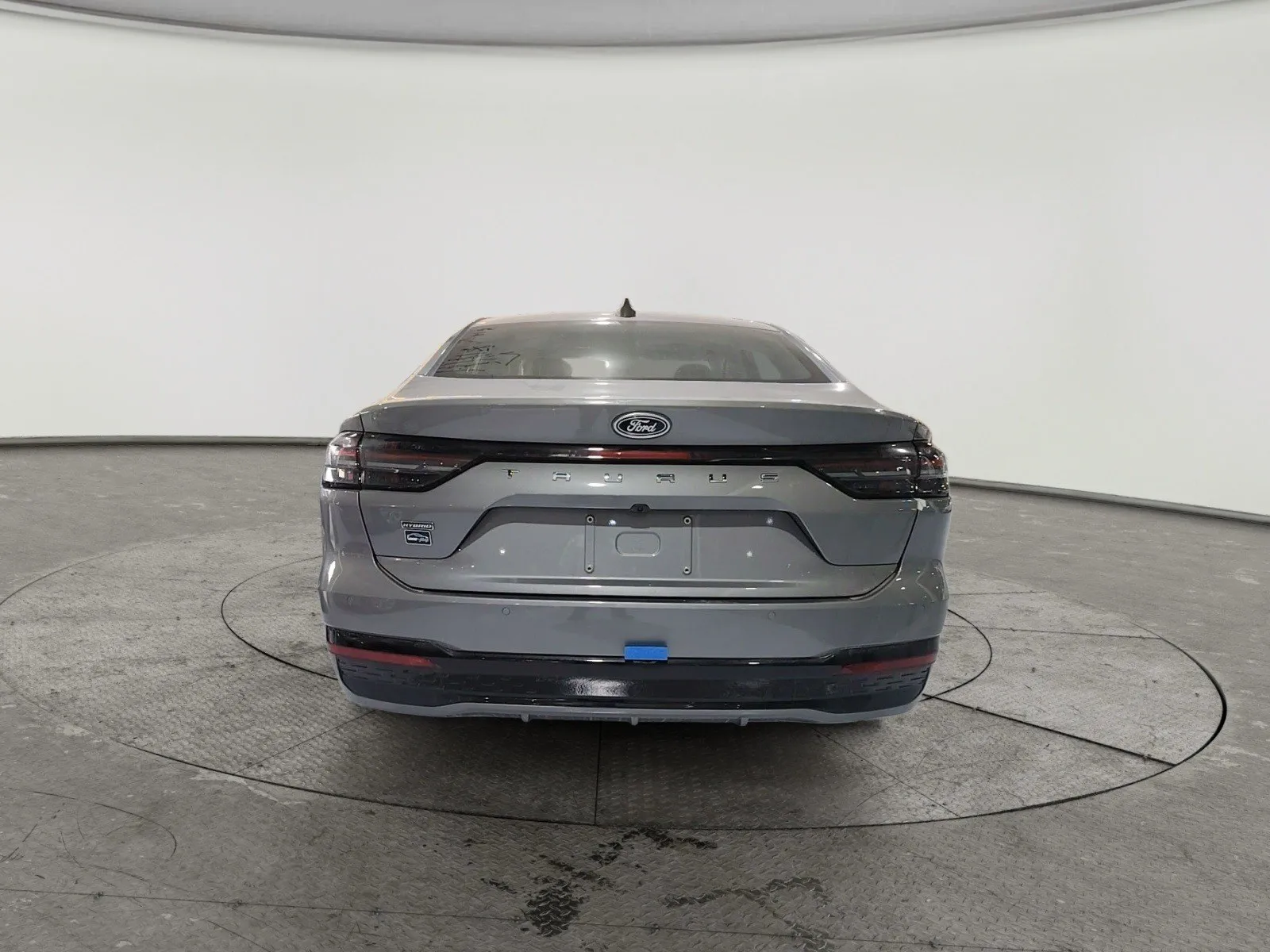 Ford Taurus Ambiente FHEV New Shape 2026