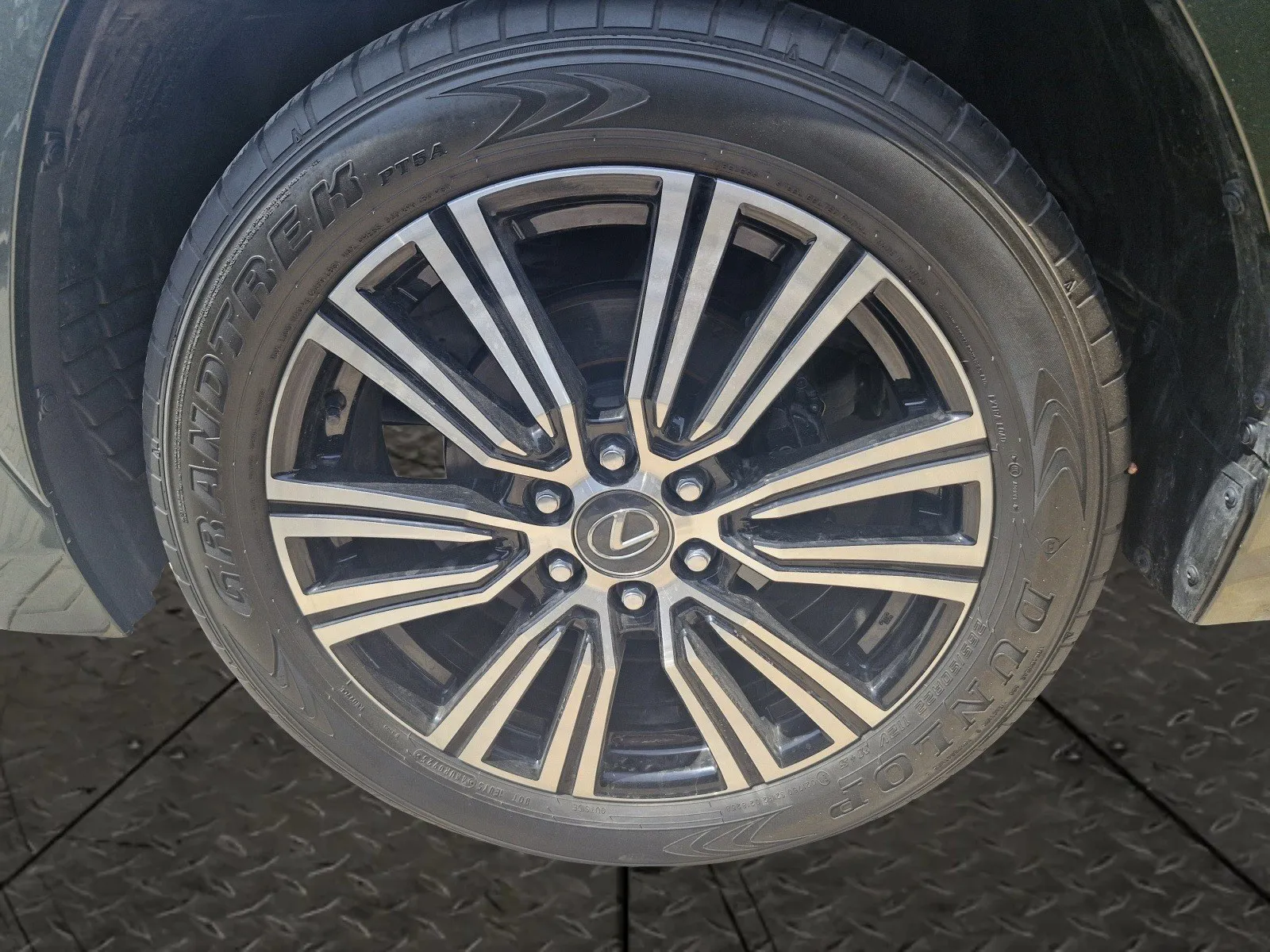 Lexus LX 600 BB Elite 2025