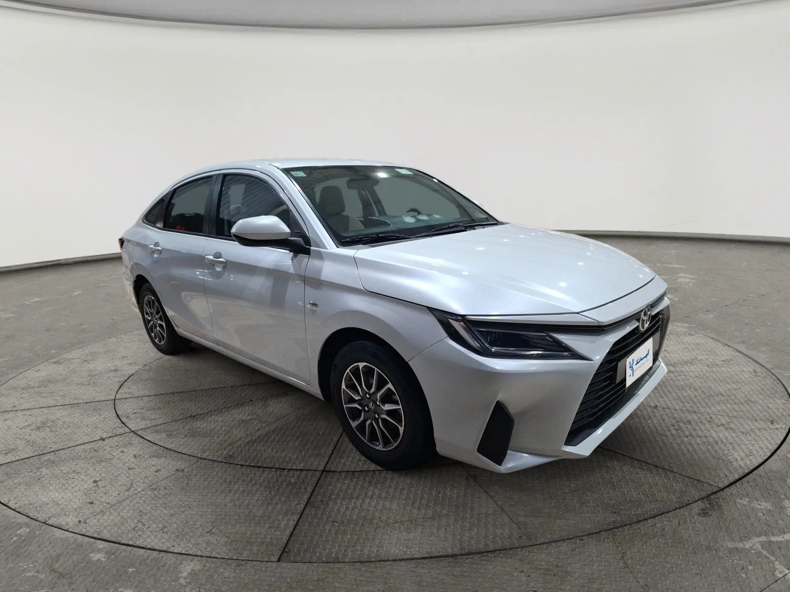 Toyota Yaris Y 2023