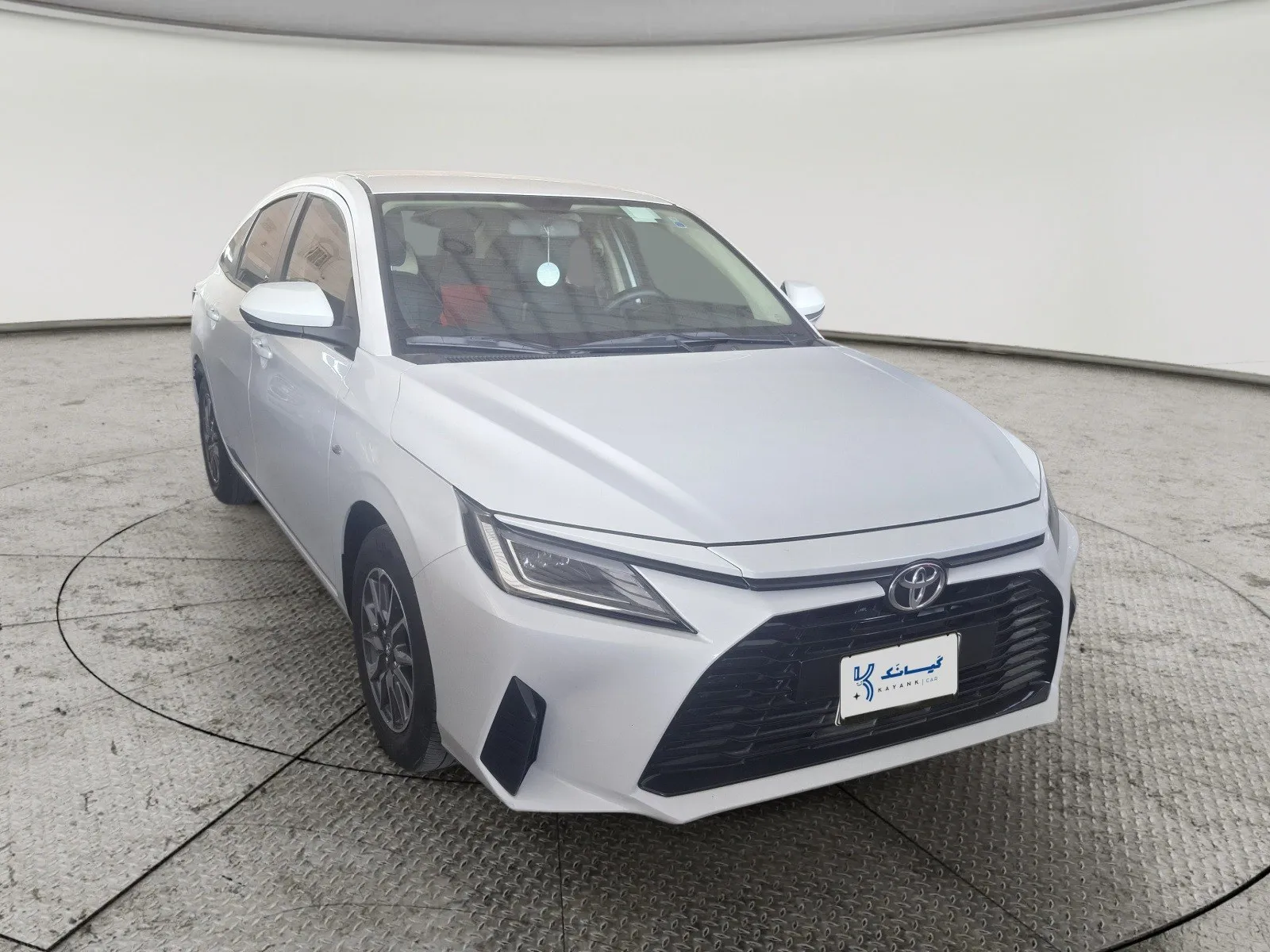 Toyota Yaris Y 2024