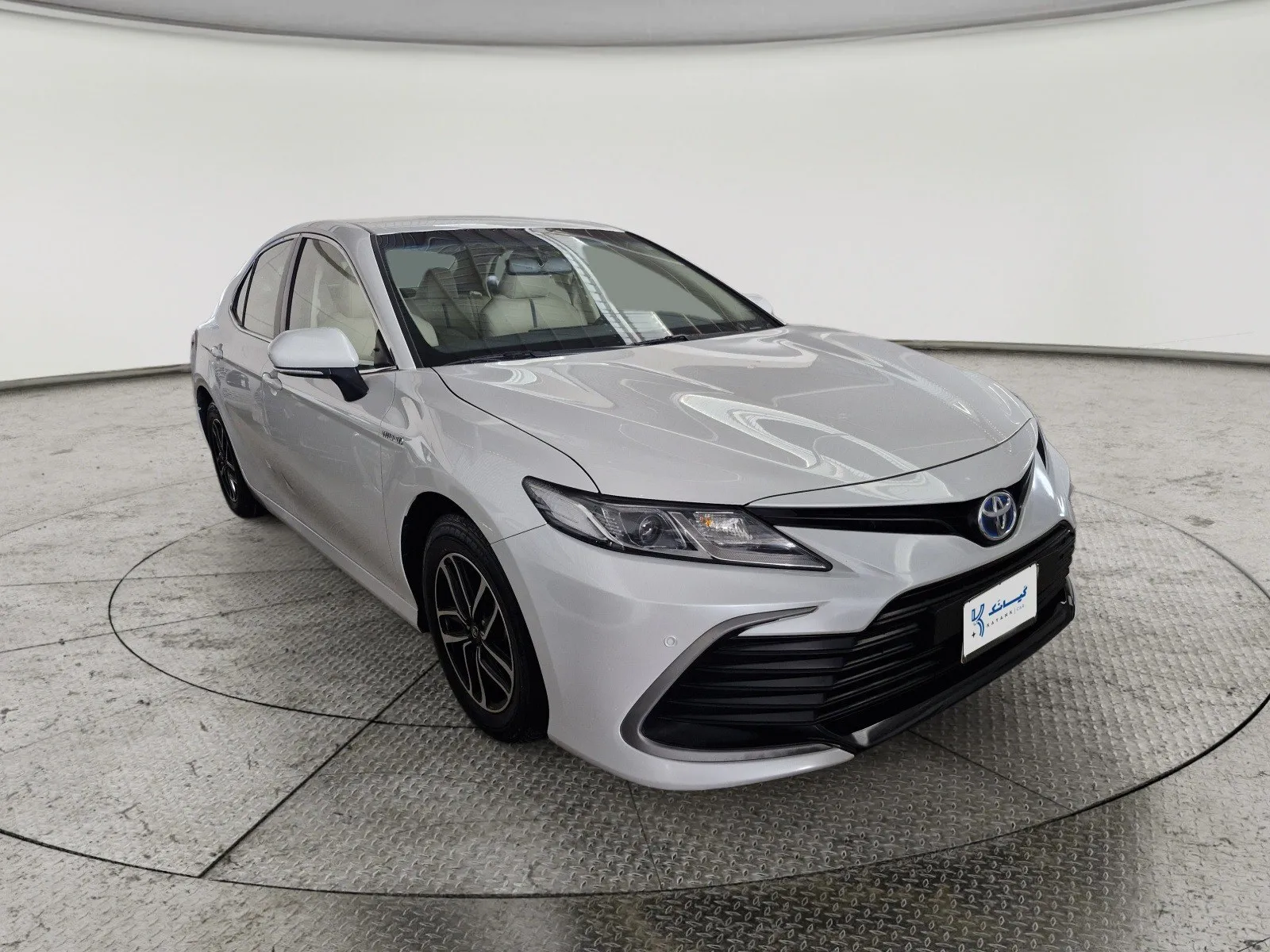 Toyota Camry LE HEV 2023