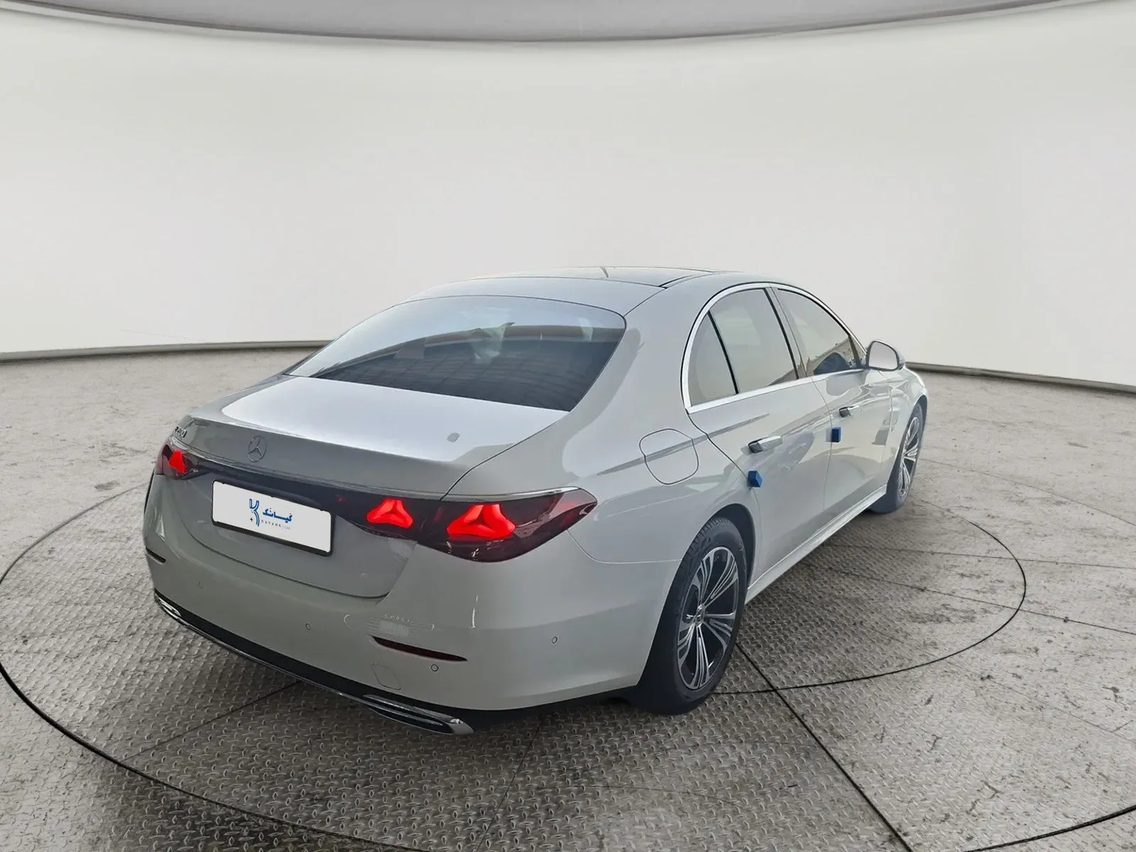 Mercedes-Benz E 200 2025