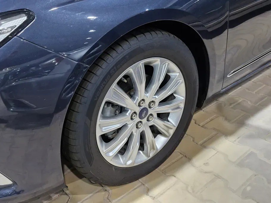 Ford Taurus Ambiente 2022