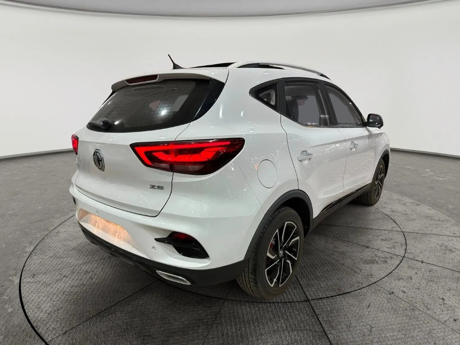 MG ZS LUX T 2024