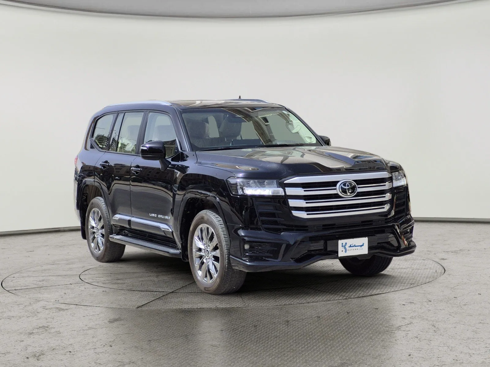 Toyota Land Cruiser GXR 2025