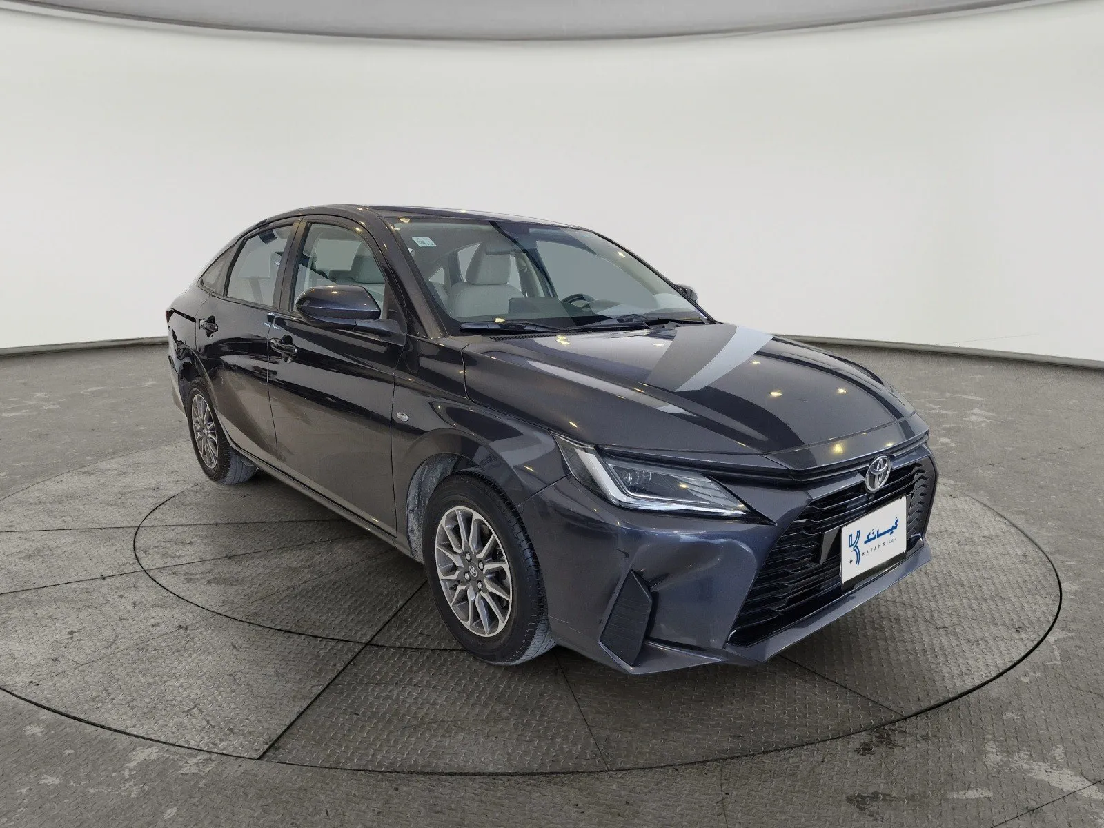 Toyota Yaris Y 2023