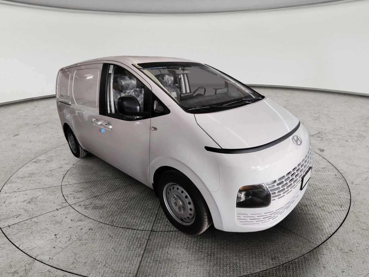 Hyundai Staria Van 2026