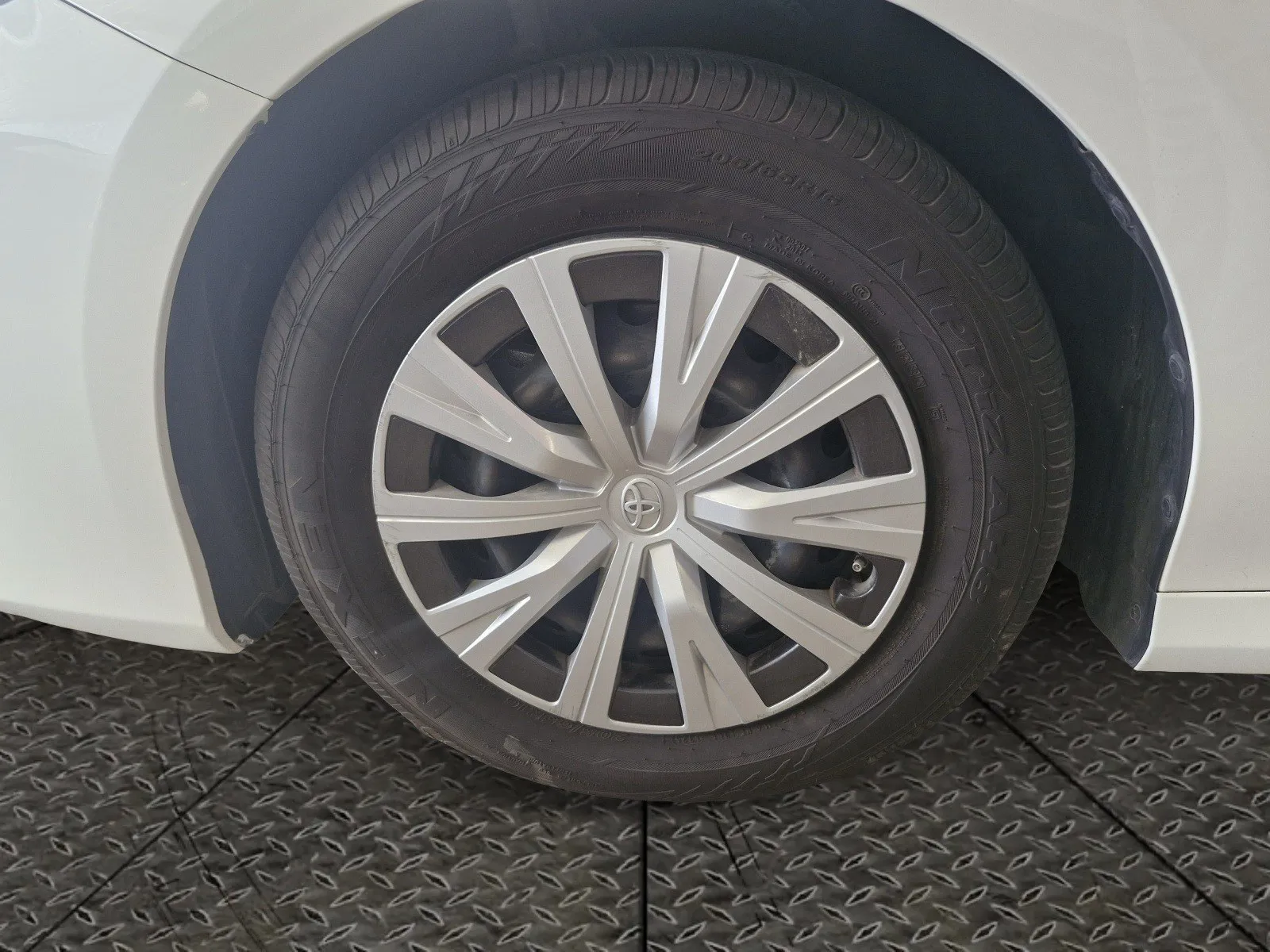 Toyota Camry LE 2023