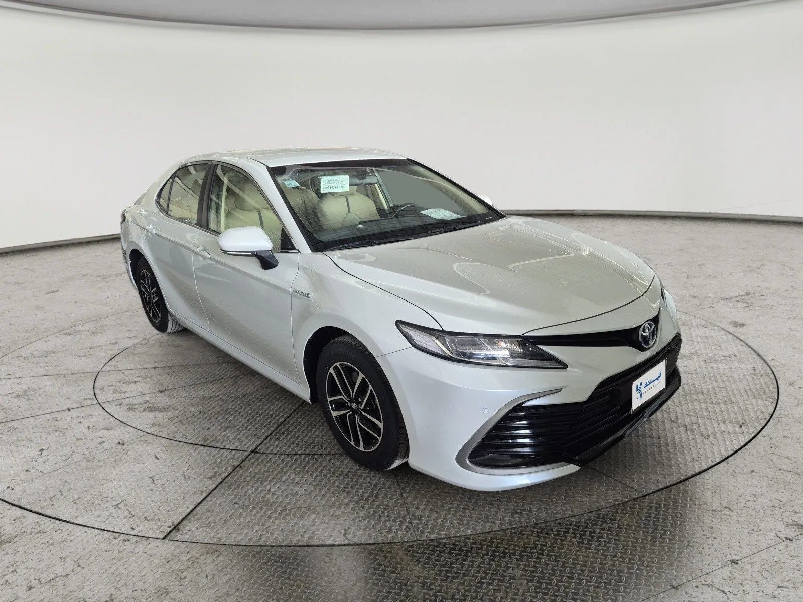 Toyota Camry LE HEV 2023
