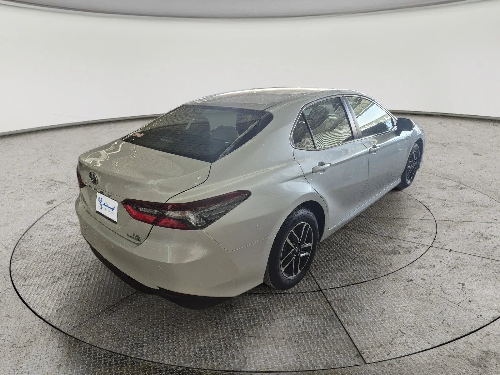 Toyota Camry LE HEV 2023