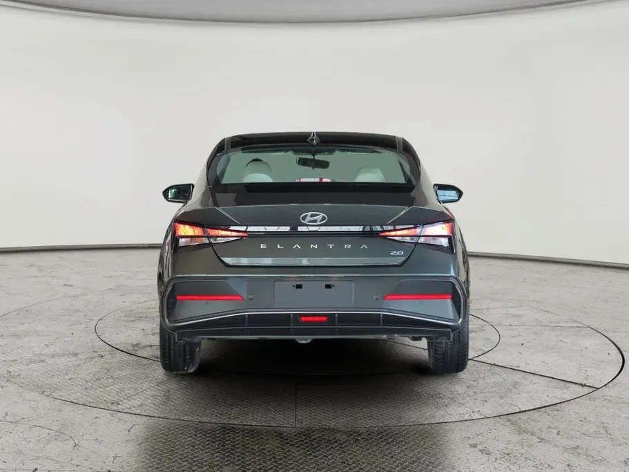 Hyundai Elantra Smart Plus China 2026