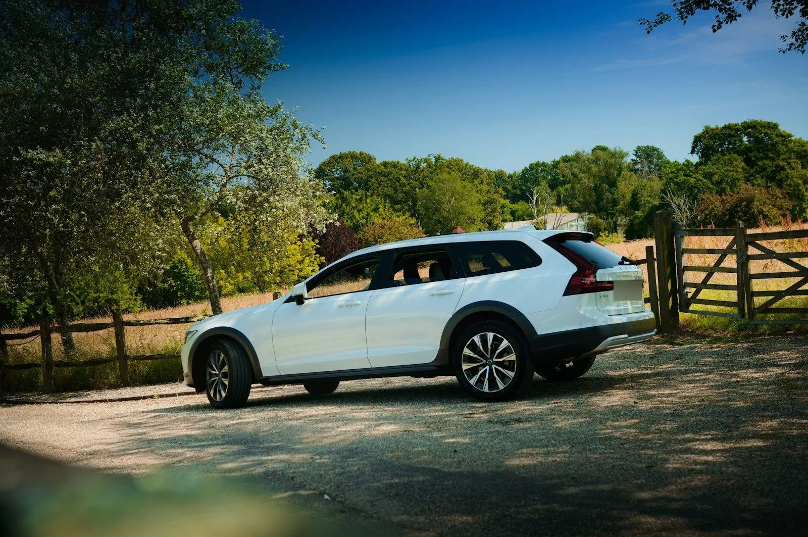Volvo V90 Cross Country B5 AWD Plus 2022