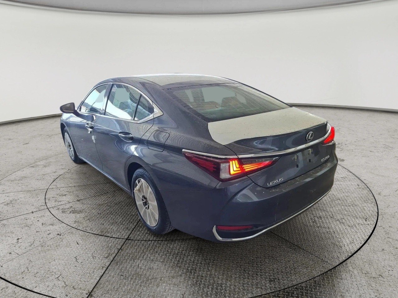 Lexus ES 250 AA Elegant 2025