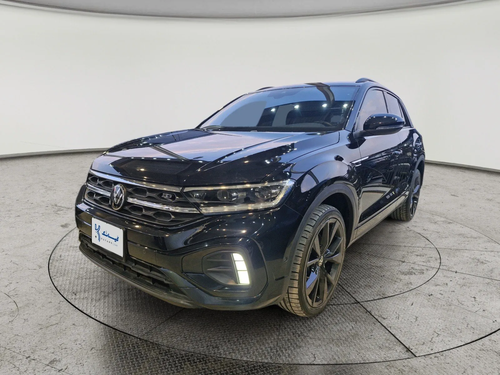 Volkswagen T-Roc ار لاين 2023