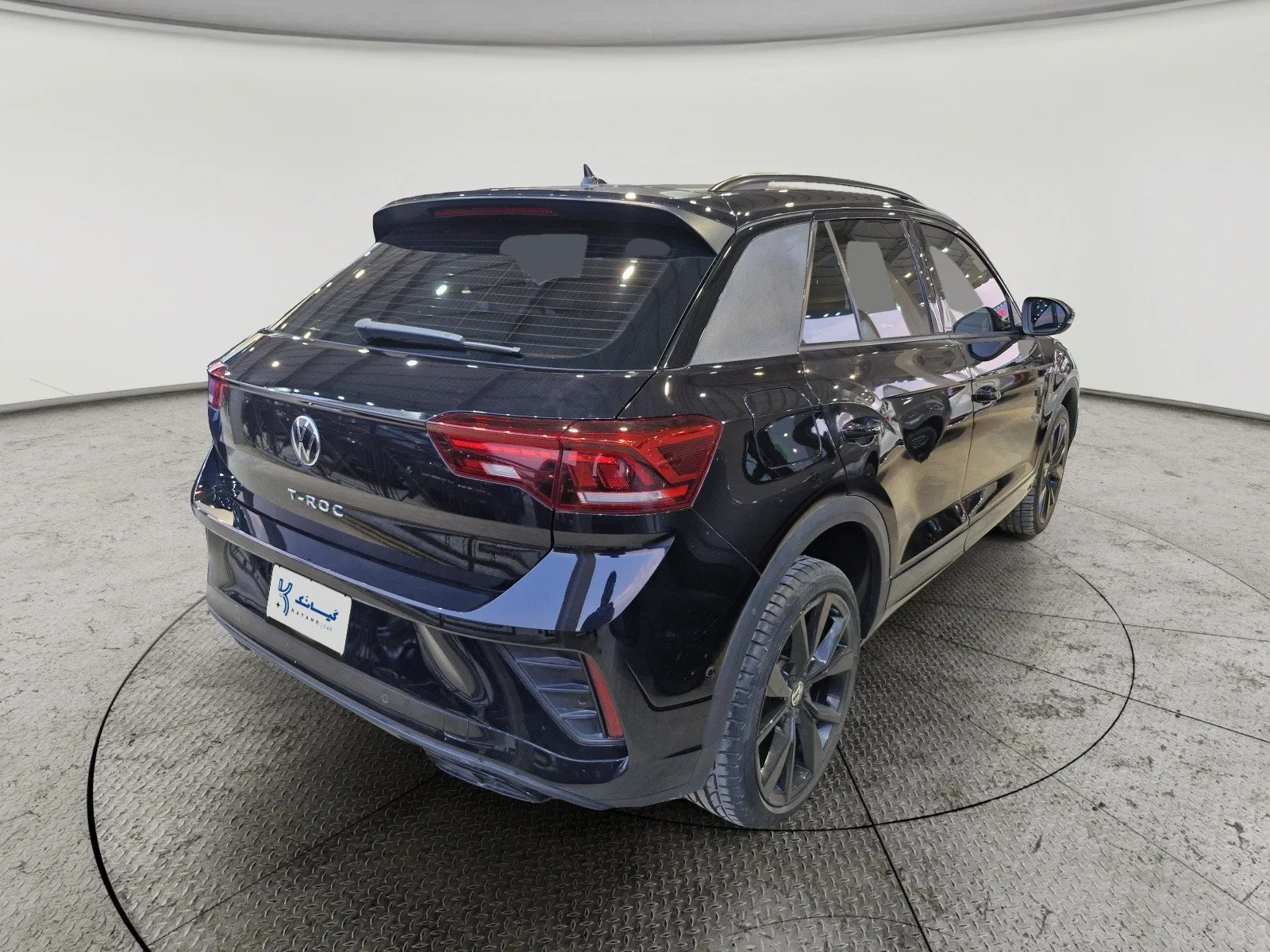 Volkswagen T-Roc ار لاين 2023