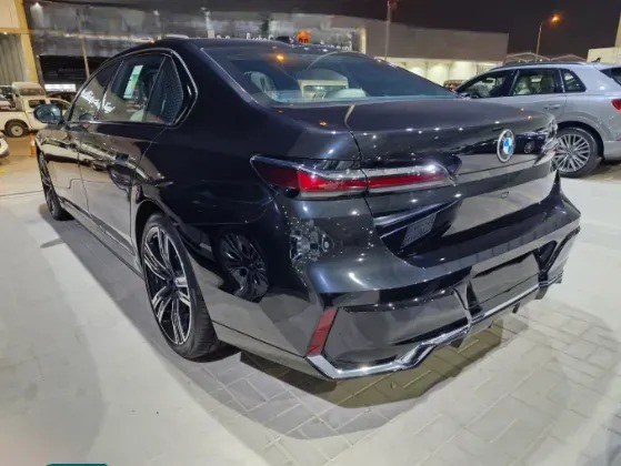 BMW 7 Series 735i 2026