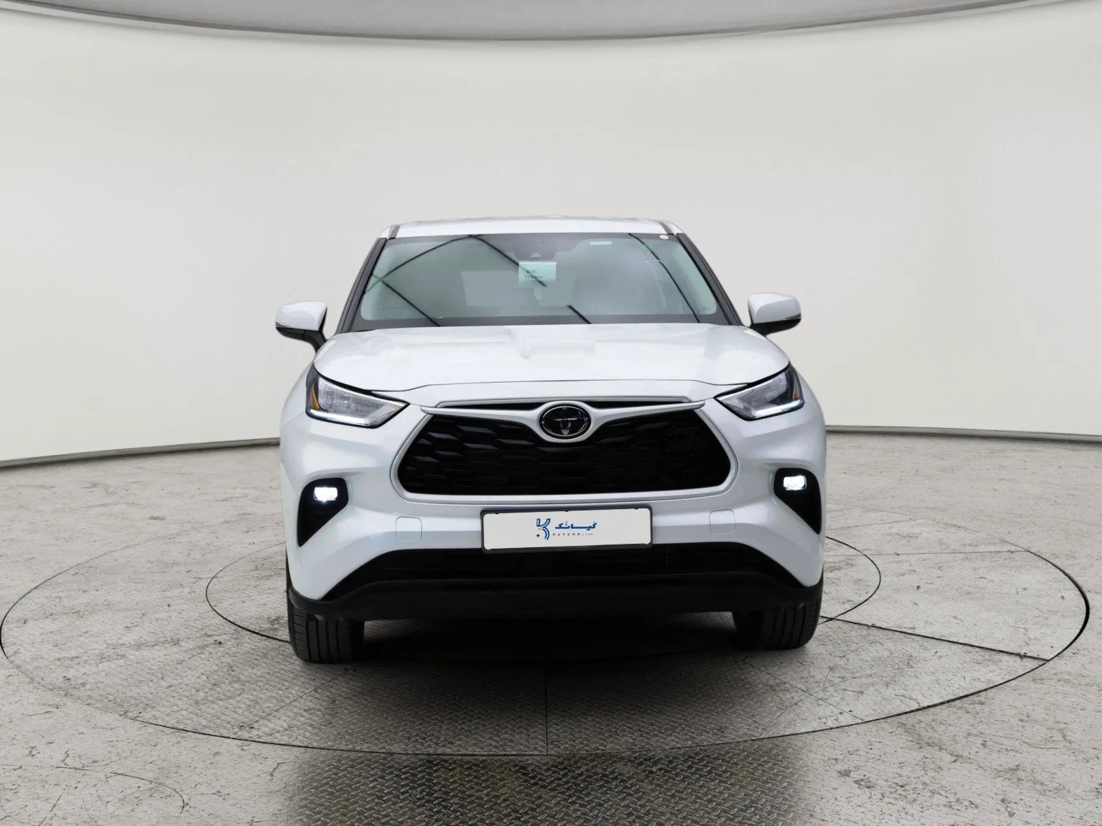 Toyota Highlander LE 2026