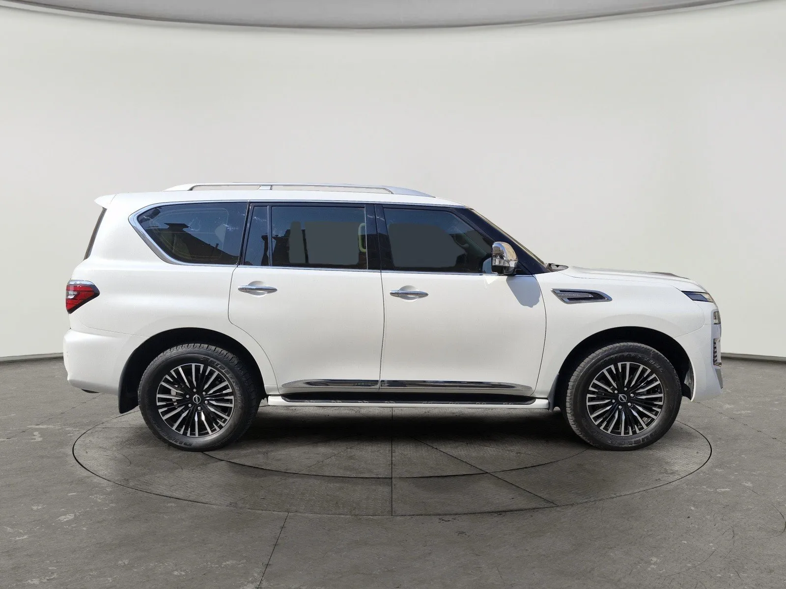 Nissan Patrol Platinum 2023
