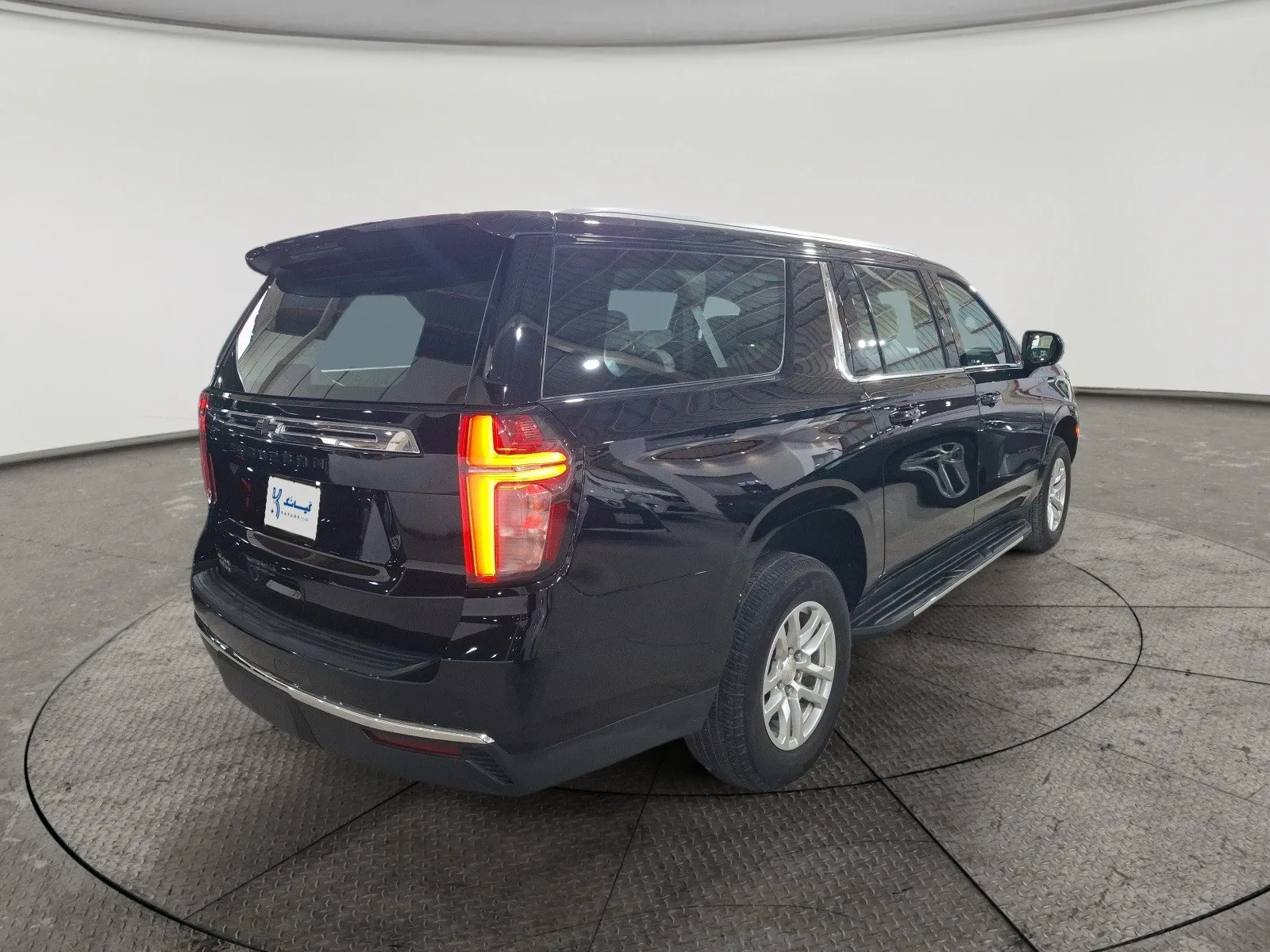 Chevrolet Suburban LS 2023
