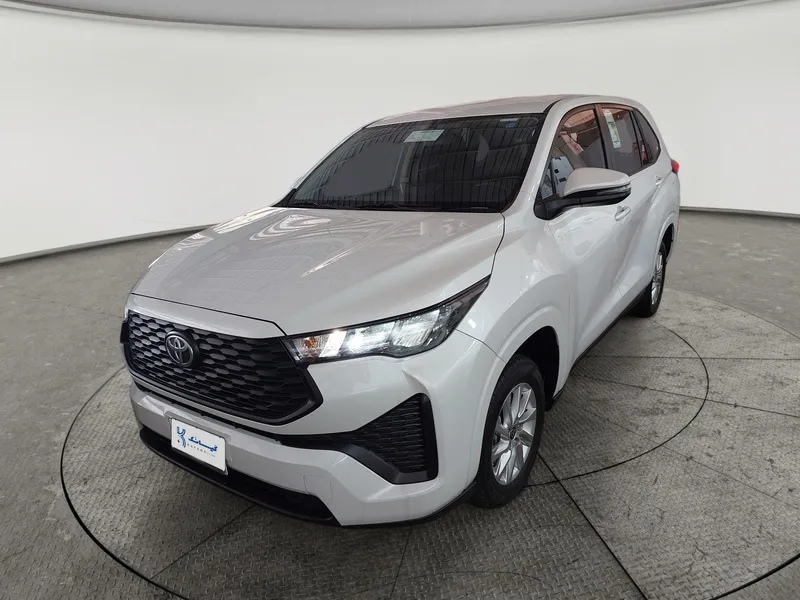Toyota Innova 2025