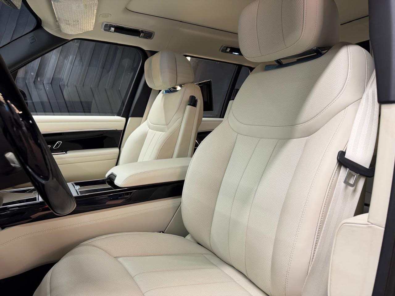 Land Rover Range Rover Autobiography 2026