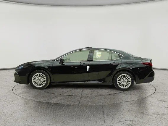 Toyota Camry E Plus HEV 2026