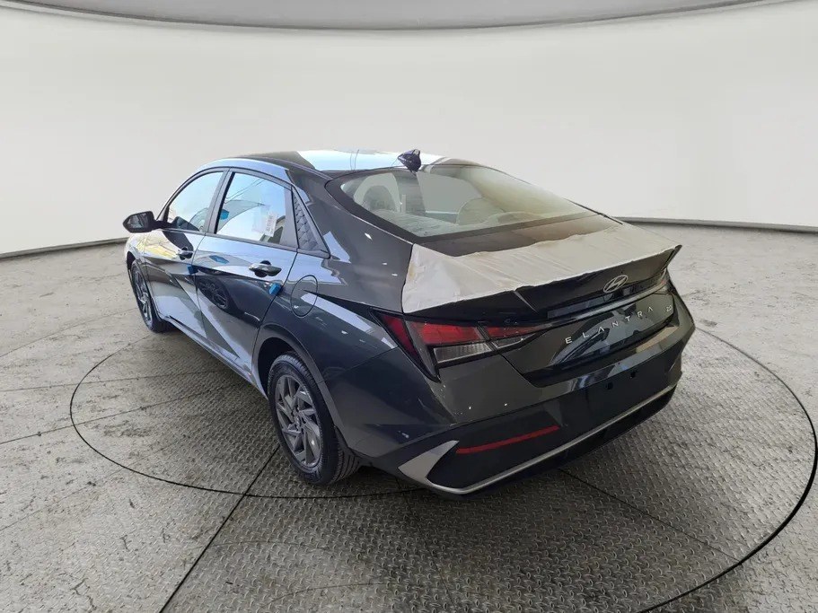 Hyundai Elantra Smart China 2026