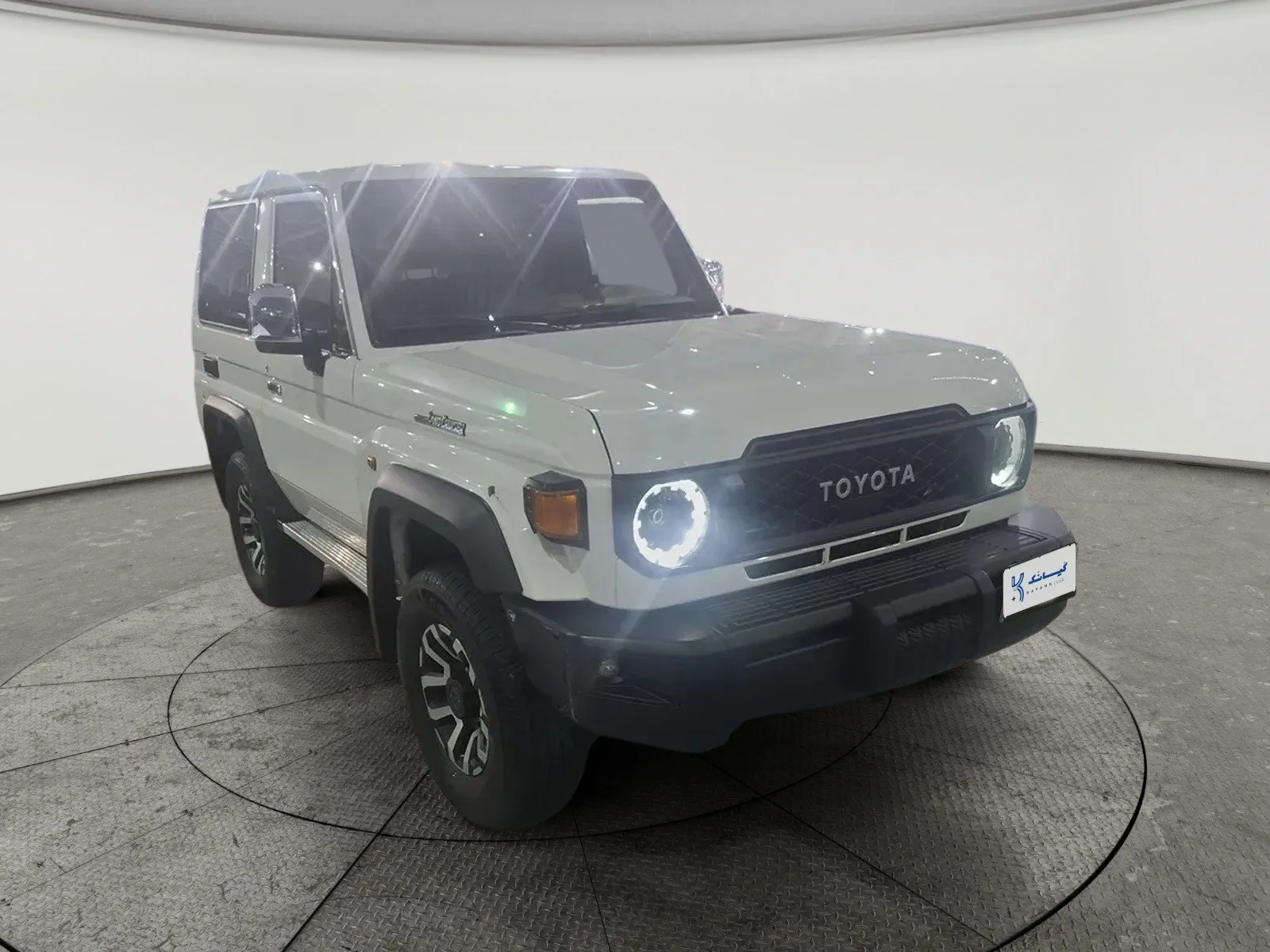 Toyota Land Cruiser 70 LX 2024