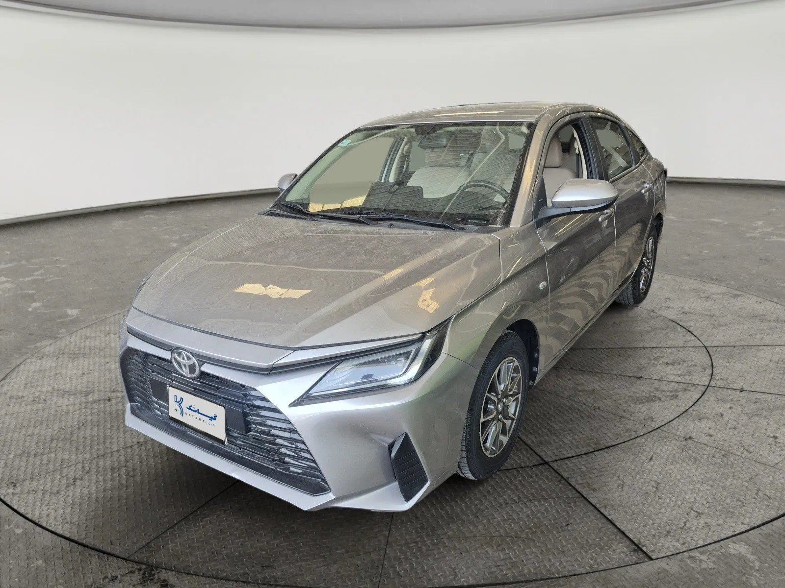 Toyota Yaris Y 2023