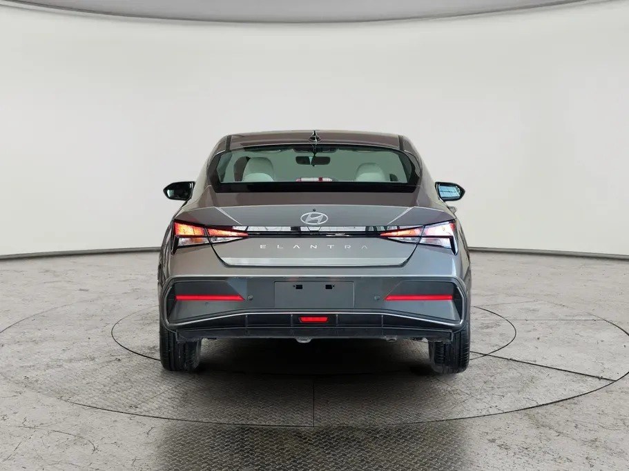 Hyundai Elantra Smart Plus China 2026