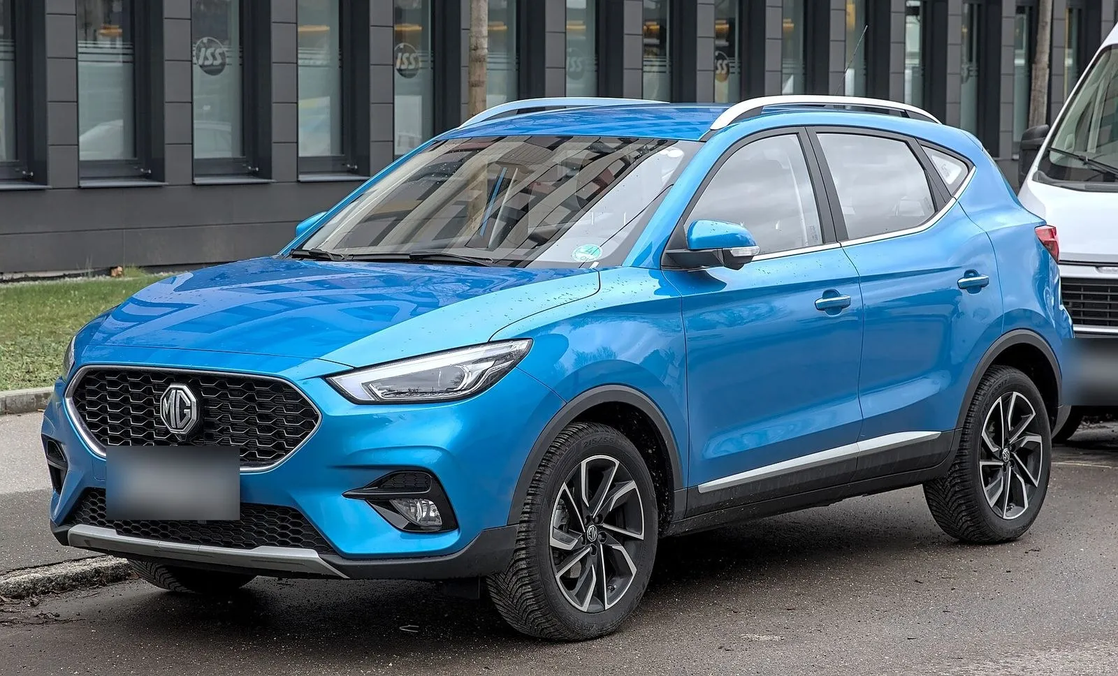 MG ZS LUX 2023