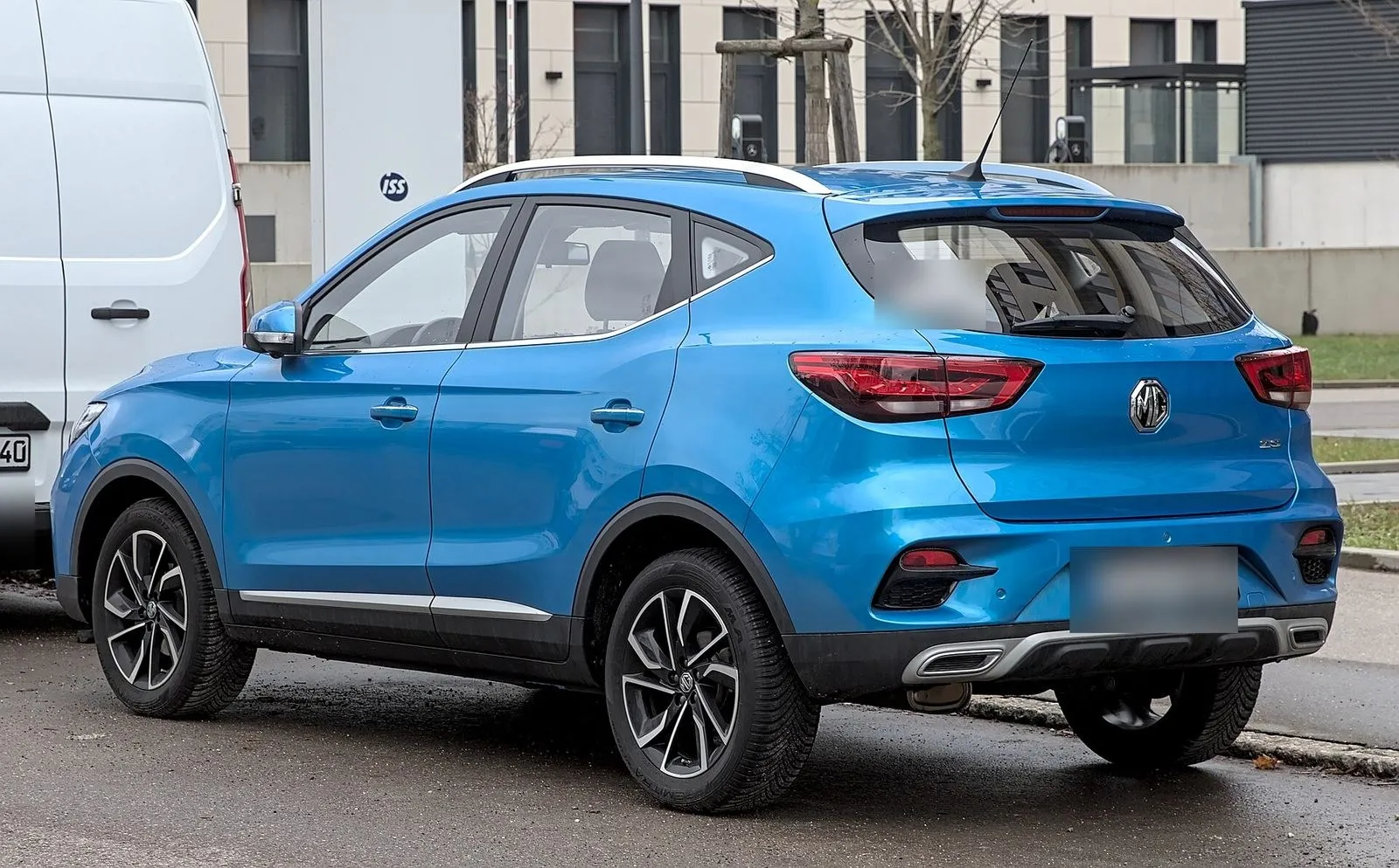 MG ZS LUX 2023