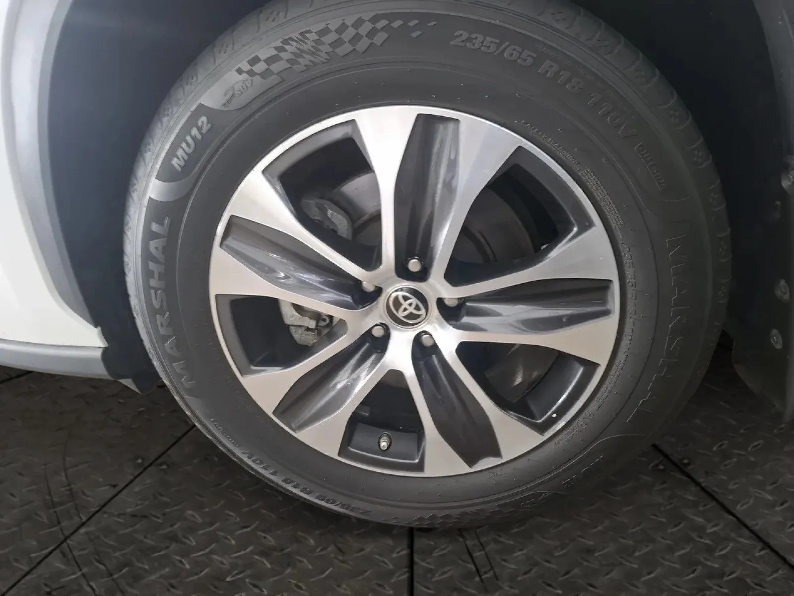 Toyota Highlander GLE 2023