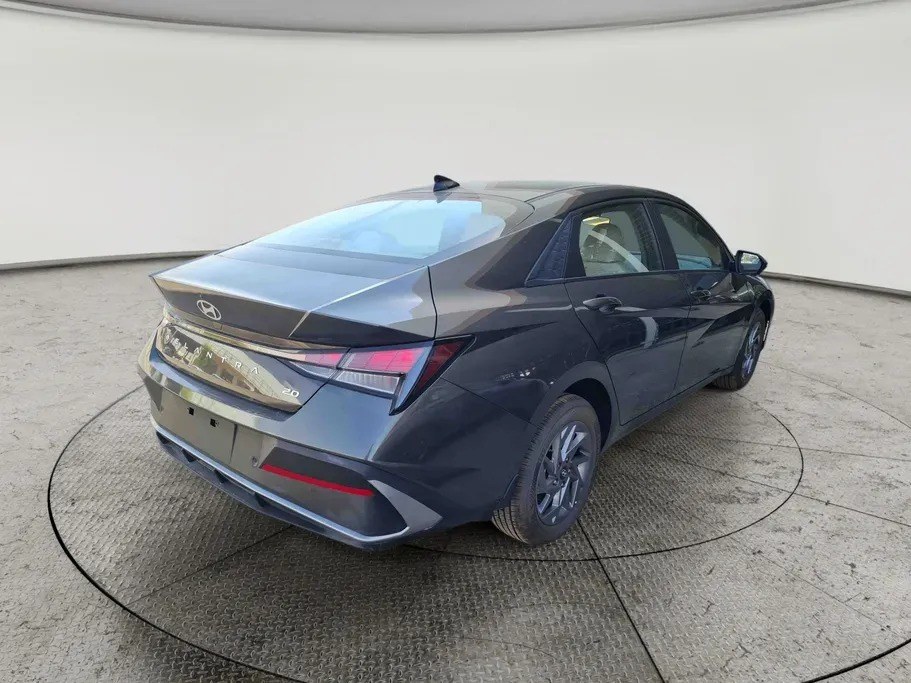 Hyundai Elantra Smart China 2026