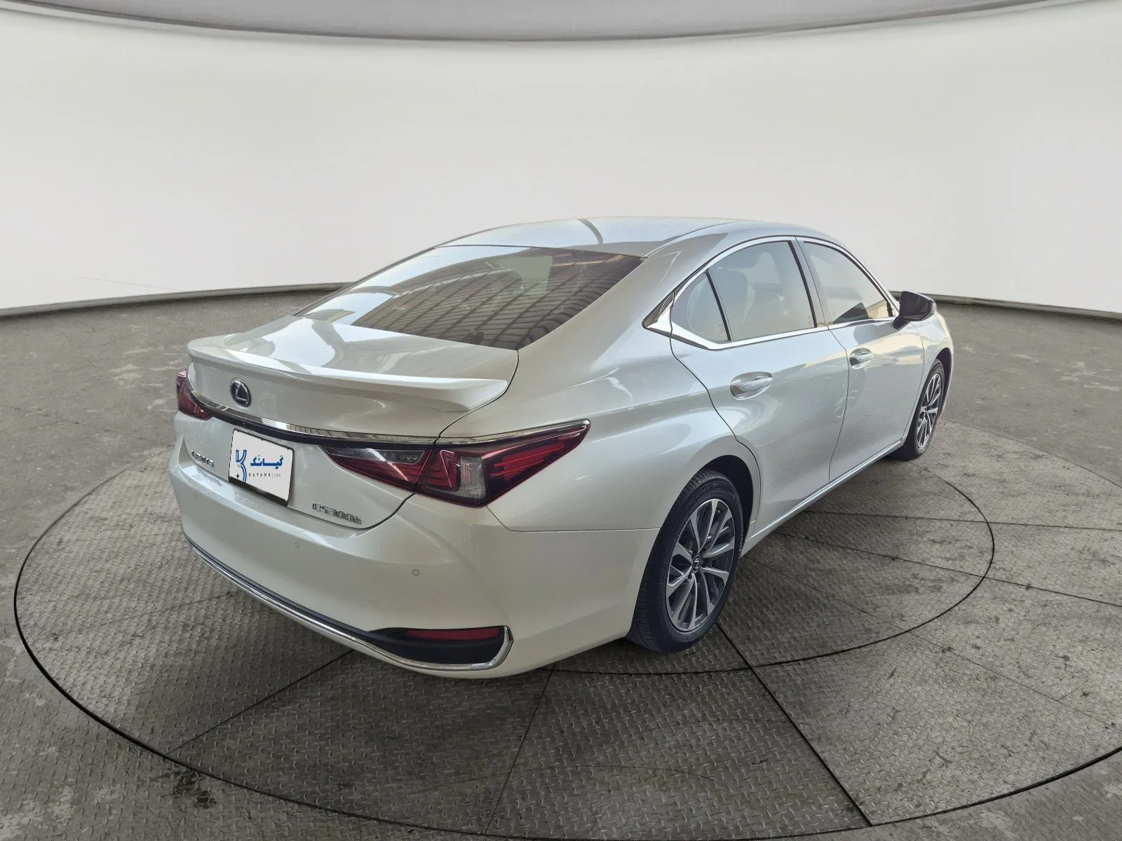 Lexus ES 300 H 2024