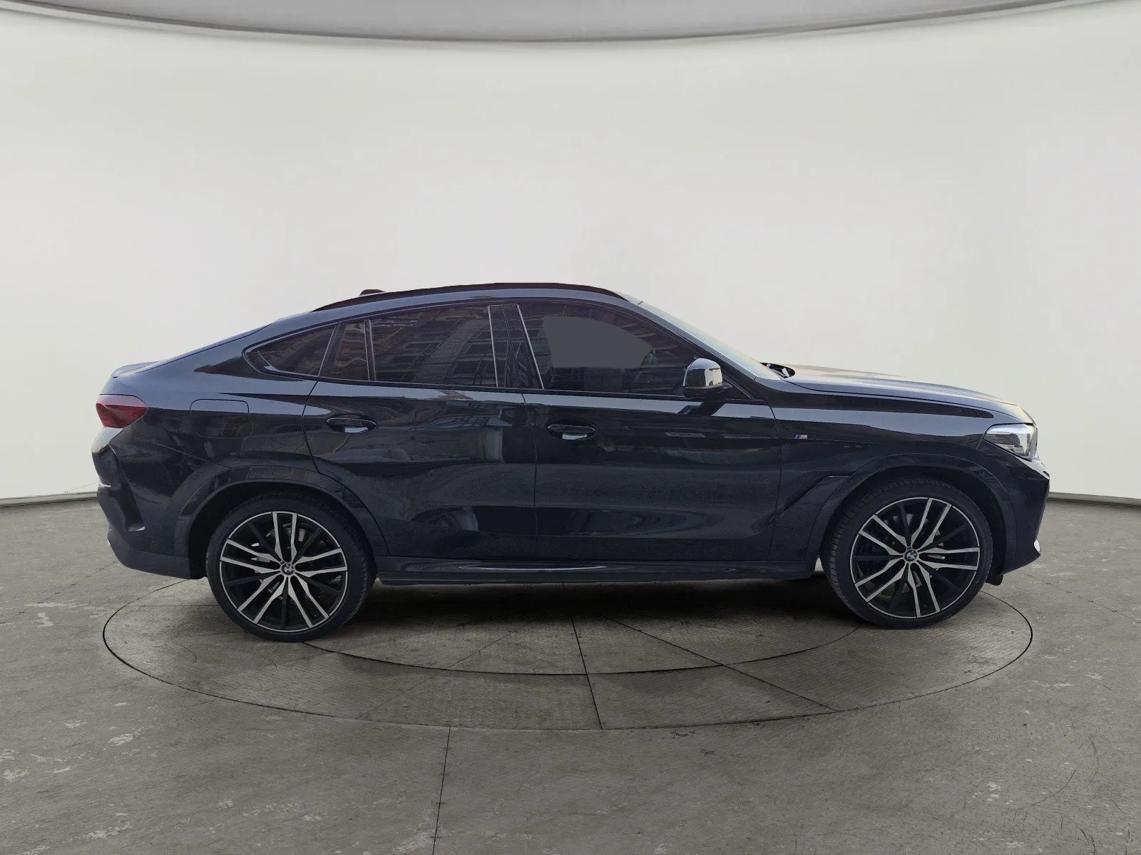 BMW X Series 6 xDrive 40i 2021
