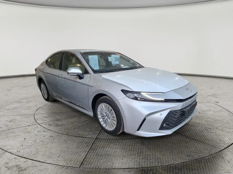 Toyota Camry LE 2026