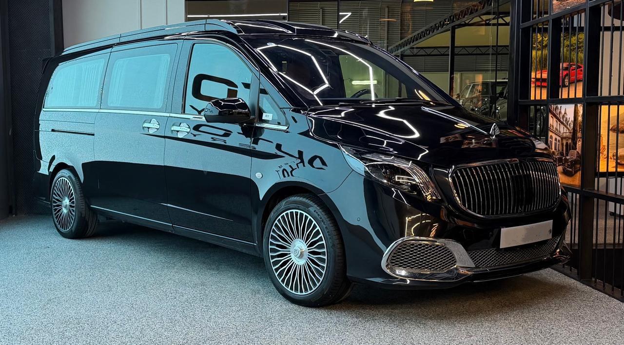 Mercedes-Benz V300 2025