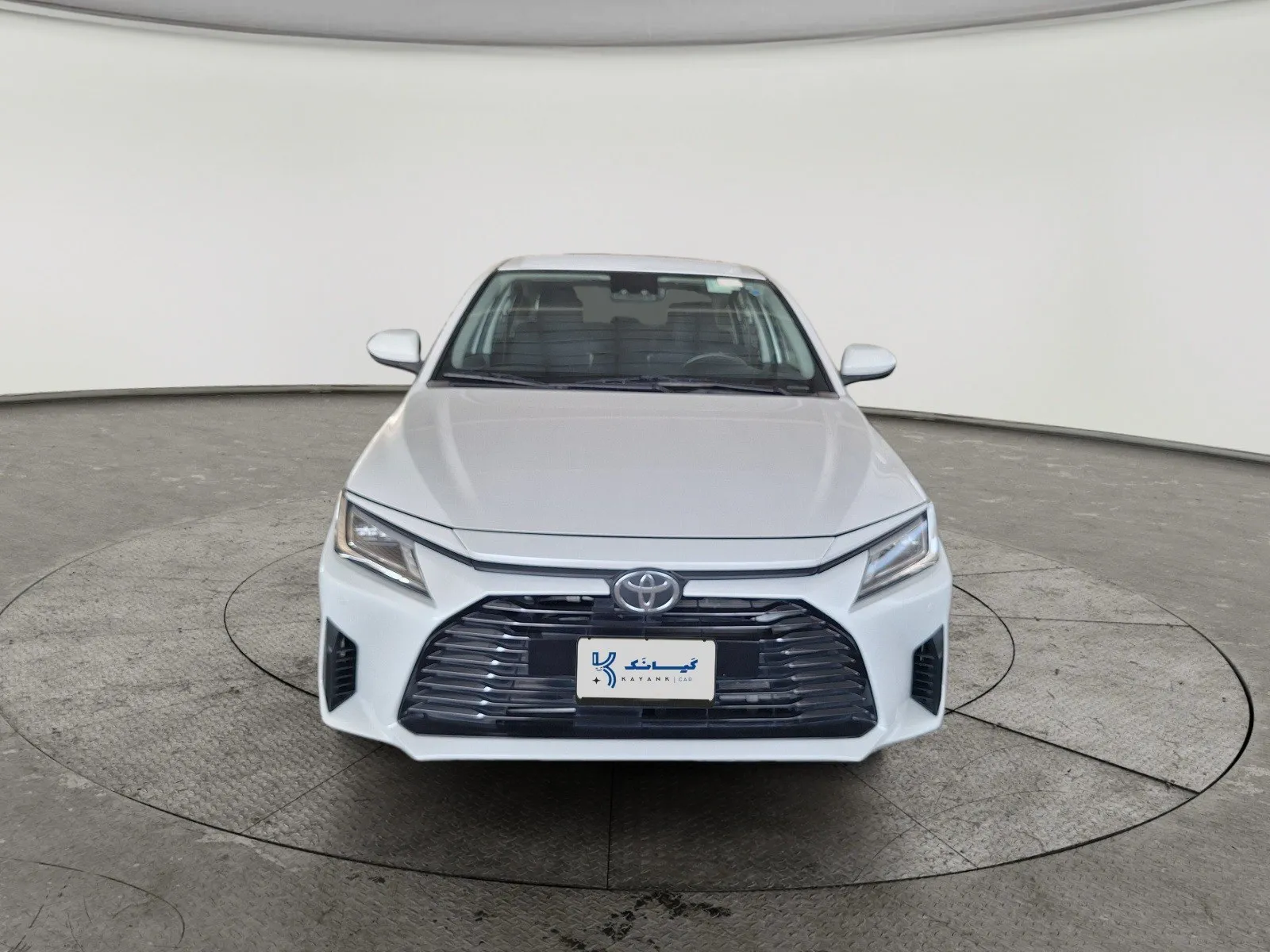 Toyota Yaris Y Plus 2024