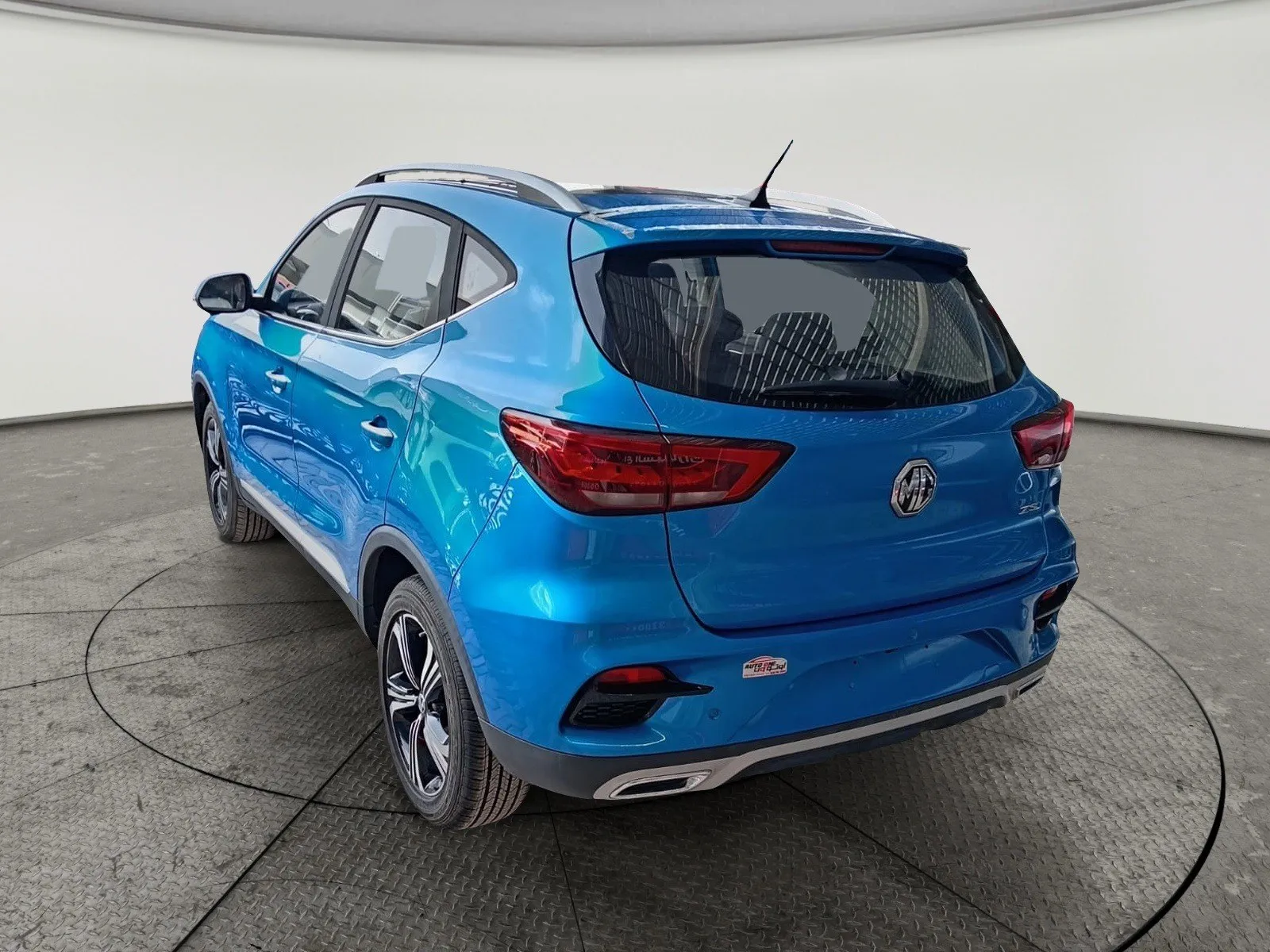 MG ZS LUX 2024