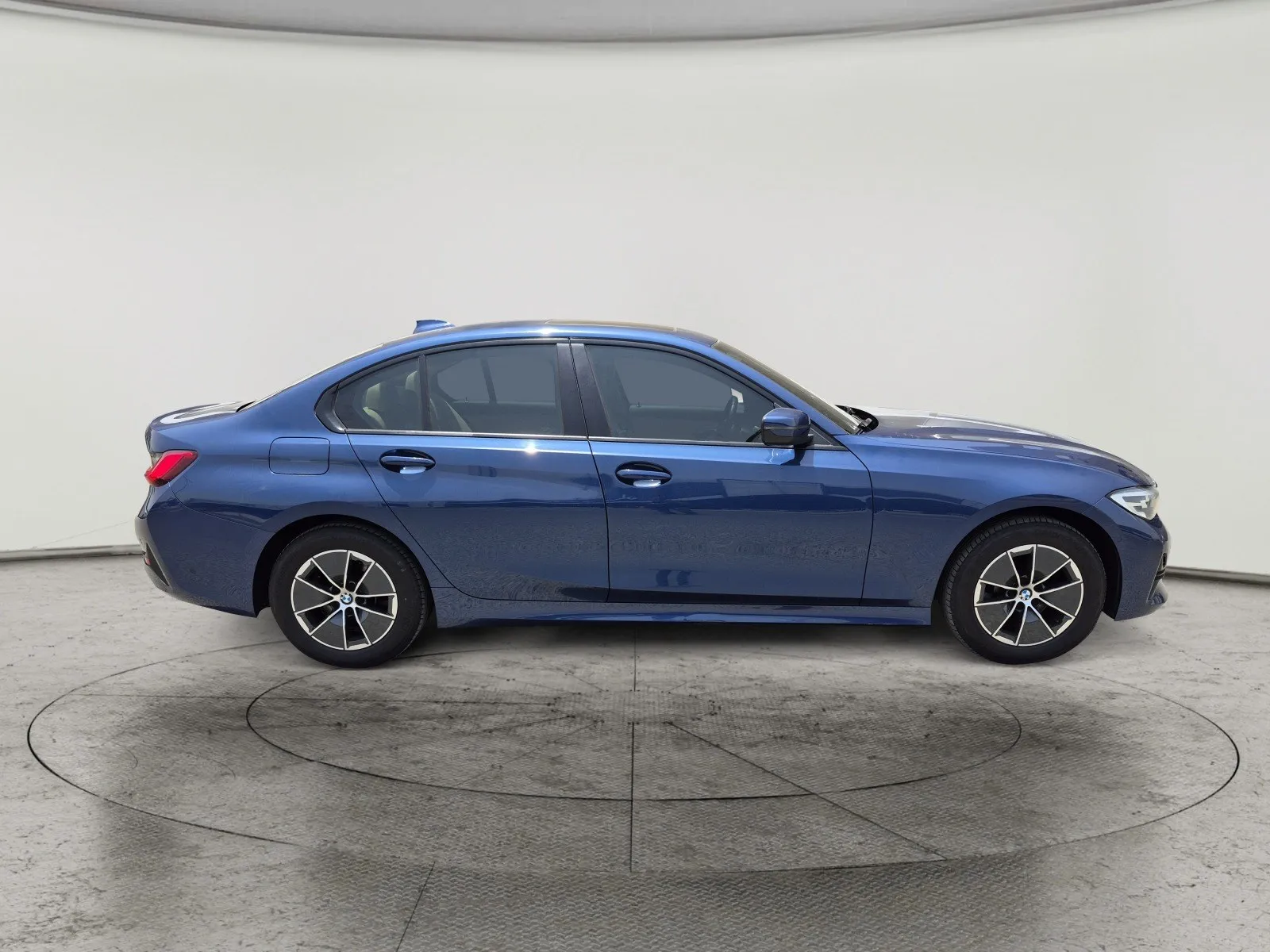 BMW 3 Series 320i 2021