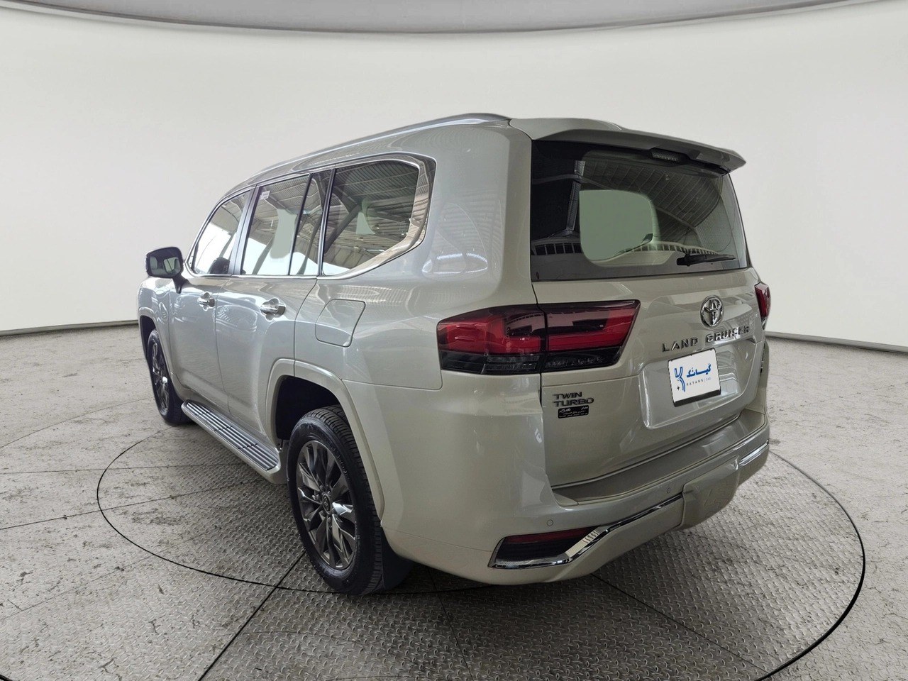 Toyota Land Cruiser VX 2023