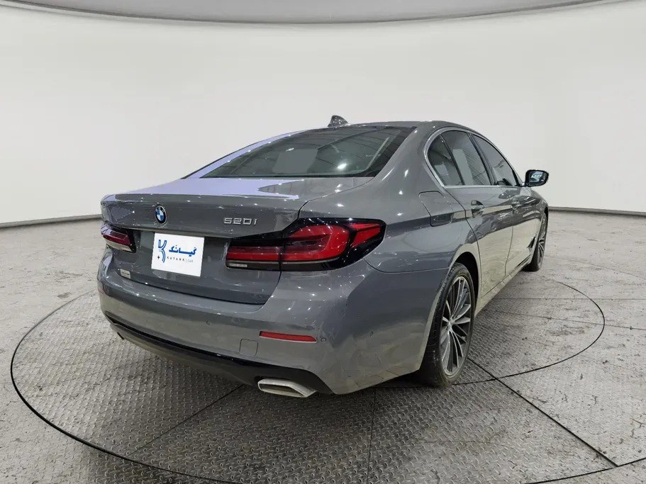 BMW 5 Series 520i 2021