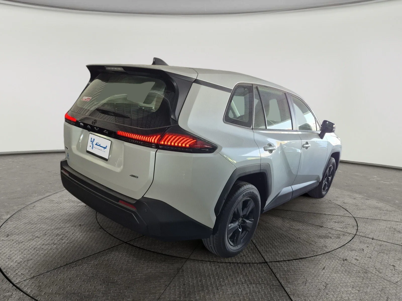 Toyota RAV4 LE 2026